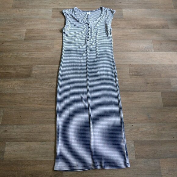 Old Navy Set of 2 Black Ribbed Dress and Black White Striped Ribbed Dress Sz Sm - Picture 3 of 9